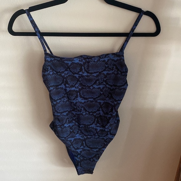 Vitamin A blue snakeskin Jenna one piece Blue XS - Picture 4 of 6